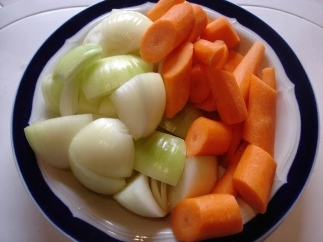 Schäufele mit Sauerkraut und Knödel - Rezept - Bild Nr. 2