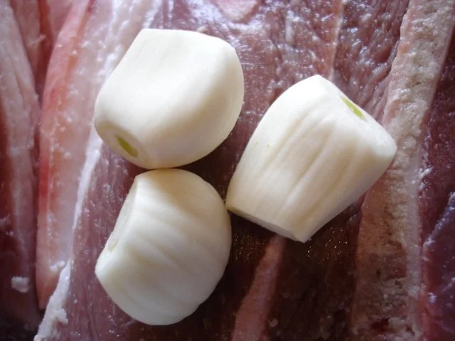 Schäufele mit Sauerkraut und Knödel - Rezept - Bild Nr. 3