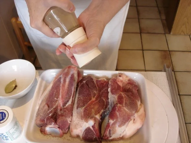 Schäufele mit Sauerkraut und Knödel - Rezept - Bild Nr. 5