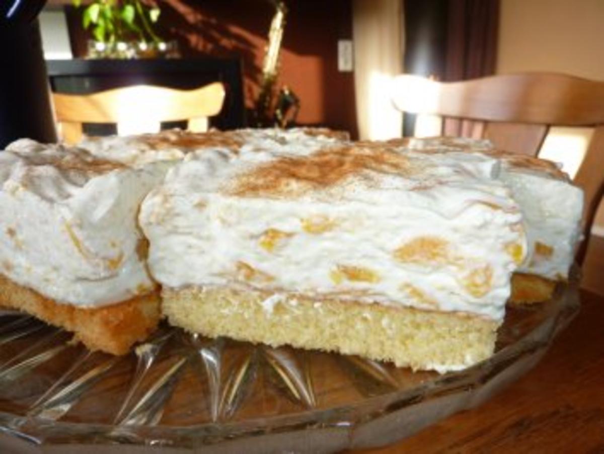 Kuchen: Fantakuchen mit Pfirsichschmand - Rezept