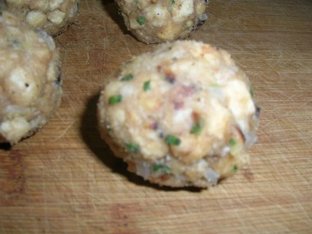 Rezept: Walnussknödel, als Beilage zur Entenbrust etc. - siehe auch Anmerkung Bild Nr. 8 Walnussknödel, als Beilage zur Entenbrust etc. - siehe auch Anmerkung - Rezept - Bild Nr. 8