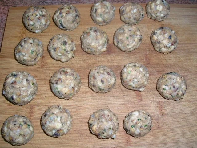 Rezept: Walnussknödel, als Beilage zur Entenbrust etc. - siehe auch Anmerkung Bild Nr. 3 Walnussknödel, als Beilage zur Entenbrust etc. - siehe auch Anmerkung - Rezept - Bild Nr. 3