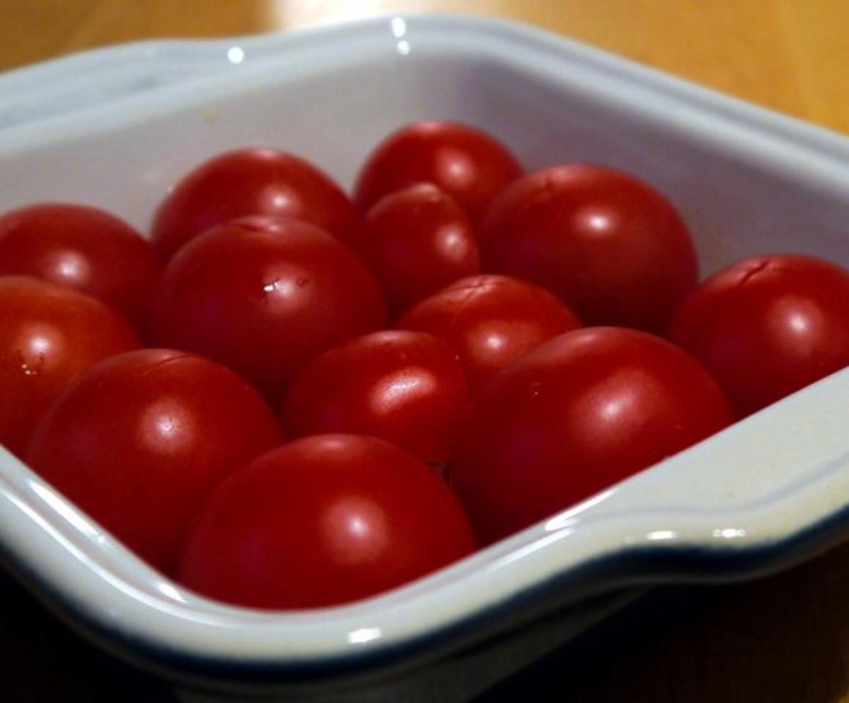 Zwiebelhähnchen mit Ofentomaten - Rezept - Bild Nr. 3