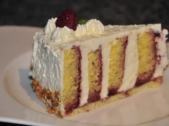 Käse-Sahne-Wickeltorte - Rezept - Bild Nr. 2