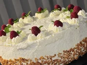 Käse-Sahne-Wickeltorte - Rezept