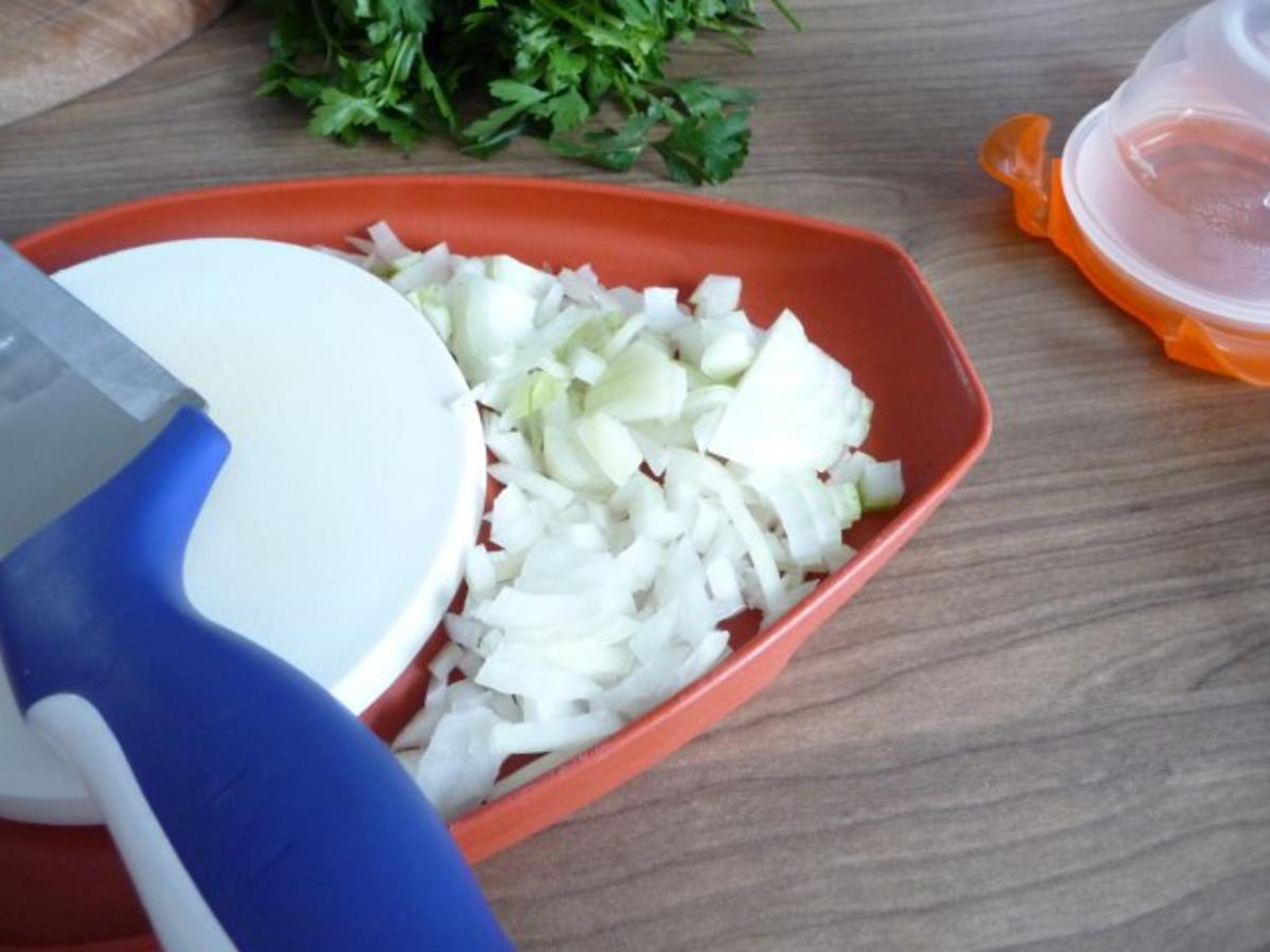 Suppen & Eintöpfe : Leberknödelsuppe mit Maultaschen - Rezept - Bild Nr. 6