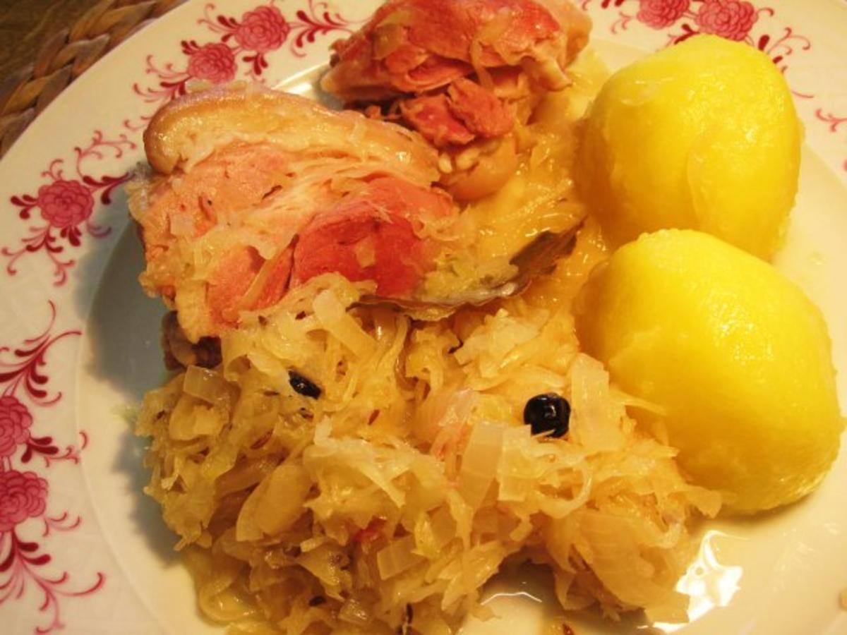 Sauerkraut mit Pökelfleisch - einfach - von mimi