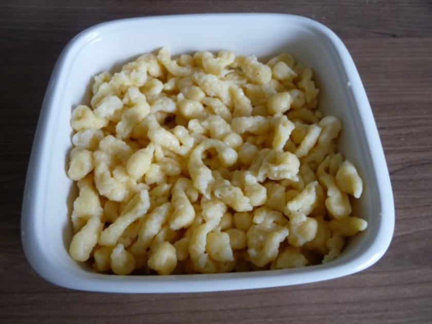 Resteverwertung : Leberknödelsuppe mit Spätzle - Rezept - kochbar.de