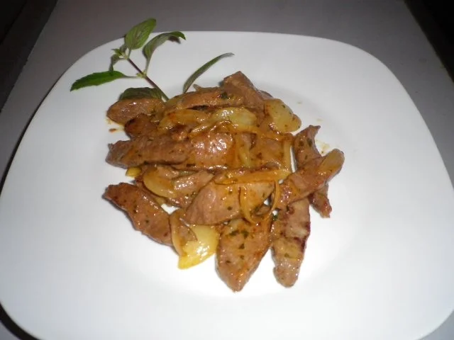 Rezept: Lammfilet mit Zwiebel Lammfilet mit Zwiebel - Rezept