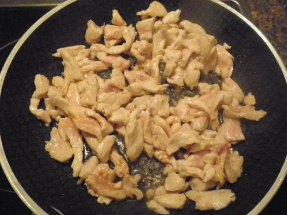 Rezept: Hähnchenstreifen in Sherry - Senfsoße Bild Nr. 3 Hähnchenstreifen in Sherry - Senfsoße - Rezept - Bild Nr. 3