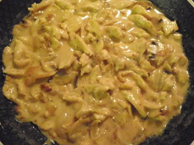 Rezept: Hähnchenstreifen in Sherry - Senfsoße Bild Nr. 6 Hähnchenstreifen in Sherry - Senfsoße - Rezept - Bild Nr. 6