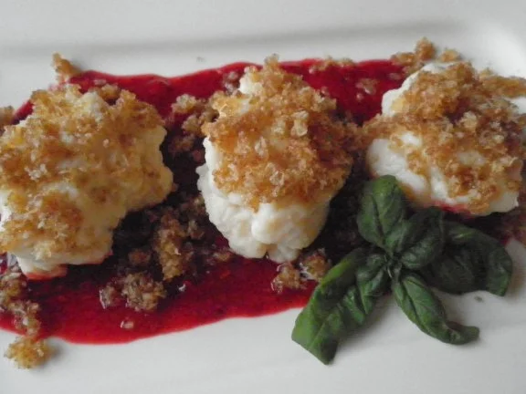 Rezept: Quarkklößchen auf Himbeerspiegel und brauner Kokosbutter Bild Nr. 5 Quarkklößchen auf Himbeerspiegel und brauner Kokosbutter - Rezept - Bild Nr. 5