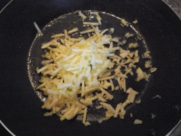 Rezept: Kürbis - Püree und Kabeljau mit Kürbis- Nusskruste auf Apfelsoße Bild Nr. 9 Kürbis - Püree und Kabeljau mit Kürbis- Nusskruste auf Apfelsoße - Rezept - Bild Nr. 9