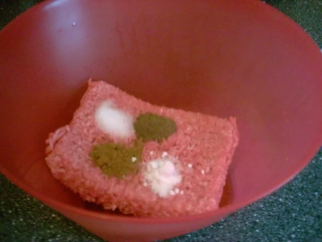 Rezept: Hackbällchen mit Kartoffeln in Soße Bild Nr. 3 Hackbällchen mit Kartoffeln in Soße - Rezept - Bild Nr. 3