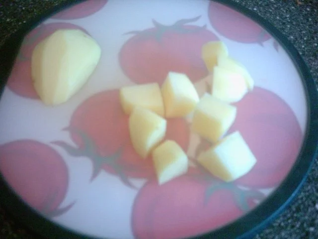 Rezept: Hackbällchen mit Kartoffeln in Soße Bild Nr. 9 Hackbällchen mit Kartoffeln in Soße - Rezept - Bild Nr. 9