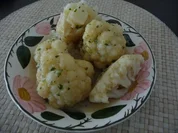 Rezept: Gemüsebeilage : Blumenkohl mit Kräutersoße Gemüsebeilage : Blumenkohl mit Kräutersoße - Rezept