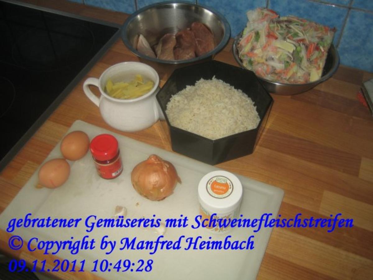 Reis – gebratener Gemüsereis mit Schweinefleischstreifen - einfach ...