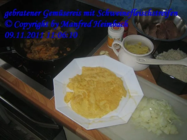 Rezept: Reis – gebratener Gemüsereis mit Schweinefleischstreifen Bild Nr. 3 Reis – gebratener Gemüsereis mit Schweinefleischstreifen - Rezept - Bild Nr. 3