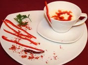 Joghurtsuppe mit frischem Zwiebelbrot und selbstgemachter Knoblauchkräuterbutter - Rezept