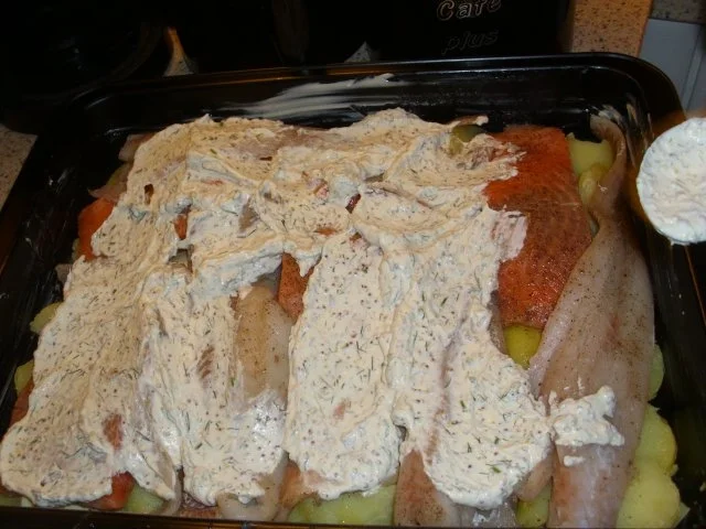 Überbackenes Lachsfilet mit Zitronen-Rahm-Spinat - Rezept - Bild Nr. 7