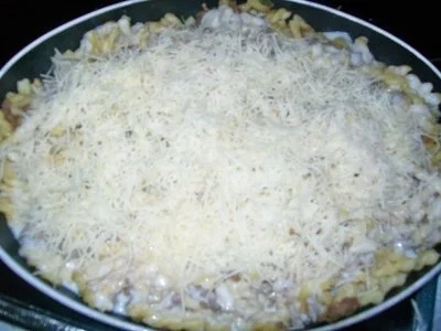 Béchamel-Nudel-Hackfleisch-Gratin - Rezept - Bild Nr. 2
