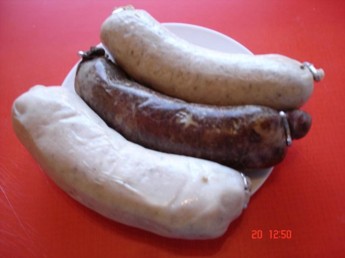 Blut- und Leberwurst ( Wellwürste ) mit Sauerkraut und Salzkartoffeln - Rezept - Bild Nr. 2