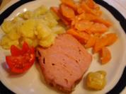 Warmer Leberkäs mit schwäbischen Kartoffelsalat und Möhrensalat - Rezept