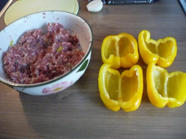 Rezept: Hackfleisch : Paprikaschoten mit Hackfleisch - Reisfüllung Bild Nr. 21 Hackfleisch : Paprikaschoten mit Hackfleisch - Reisfüllung - Rezept - Bild Nr. 21