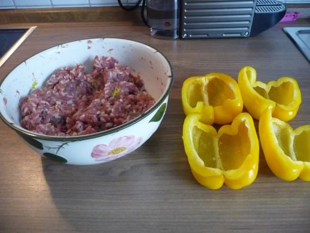 Rezept: Hackfleisch : Paprikaschoten mit Hackfleisch - Reisfüllung Bild Nr. 22 Hackfleisch : Paprikaschoten mit Hackfleisch - Reisfüllung - Rezept - Bild Nr. 22