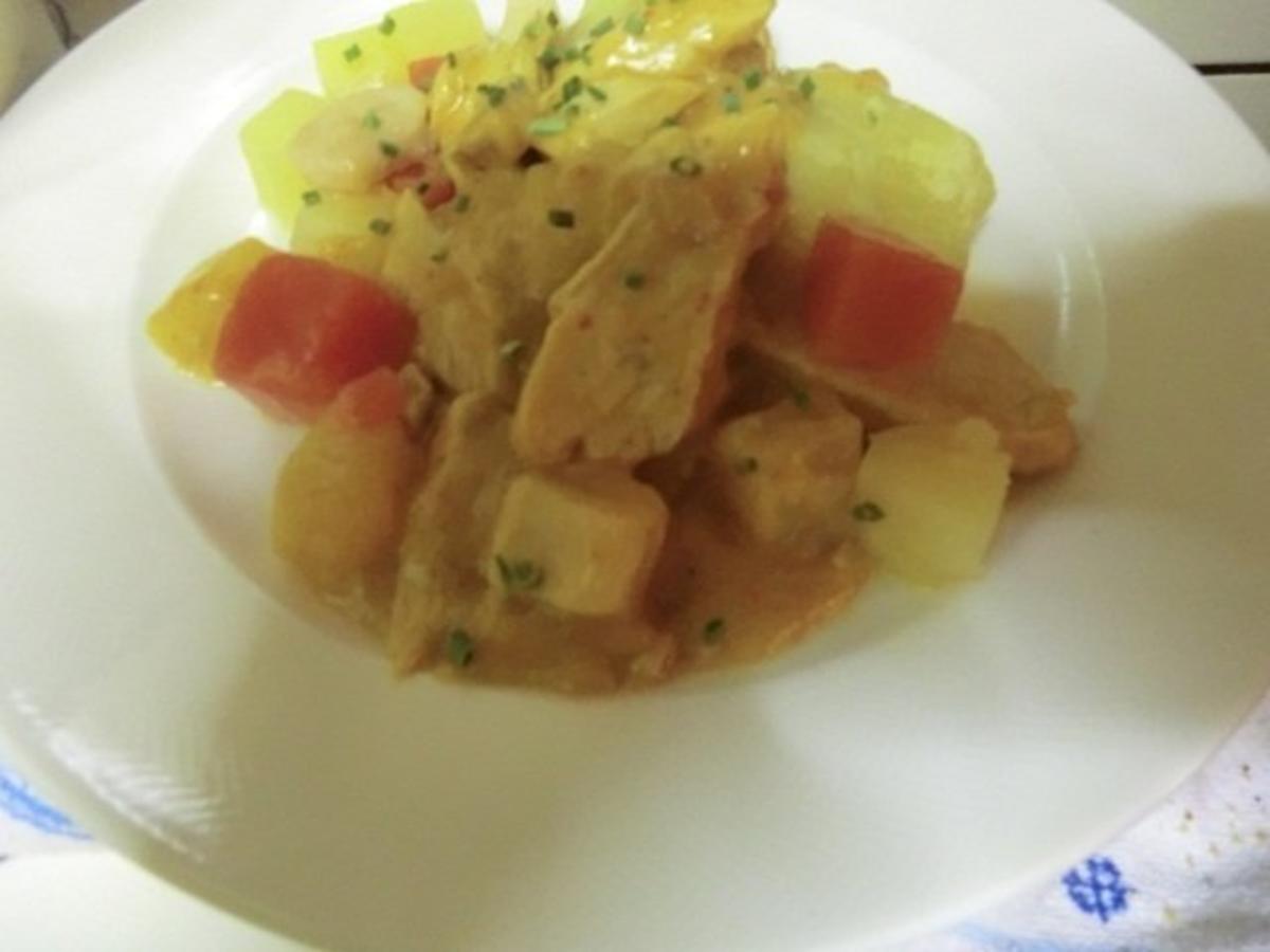 Puten-Geschnetzeltes in Frucht-Cocos-Sauce - Rezept