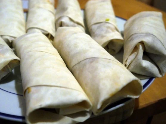 Dattel-Hackfleisch-Teigtaschen mit Petersilien-Schmand-Dipp - Rezept - Bild Nr. 7