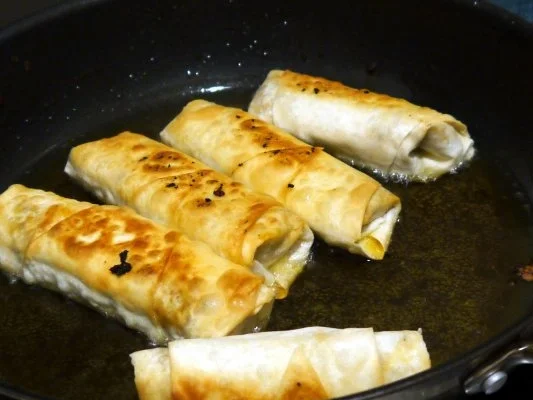 Dattel-Hackfleisch-Teigtaschen mit Petersilien-Schmand-Dipp - Rezept - Bild Nr. 8