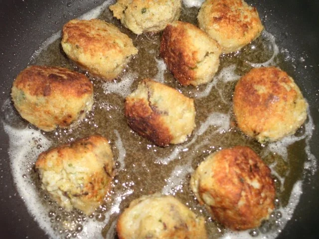 Rezept: Broccoli-Reis-Bällchen Bild Nr. 7 Broccoli-Reis-Bällchen - Rezept - Bild Nr. 7