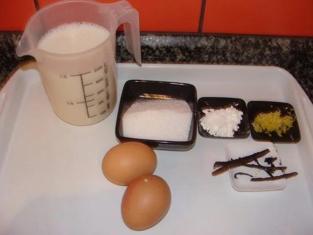 Rezept: Saucen : Vanille-Eierlikörsauce Bild Nr. 2 Saucen : Vanille-Eierlikörsauce - Rezept - Bild Nr. 2