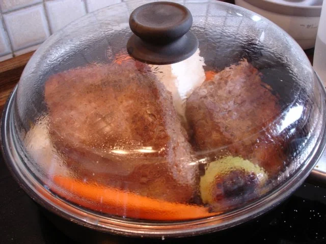 Rezept: Bayerischer Schweinebraten mit Knödel und Sauerkraut Bild Nr. 10 Bayerischer Schweinebraten mit Knödel und Sauerkraut - Rezept - Bild Nr. 10