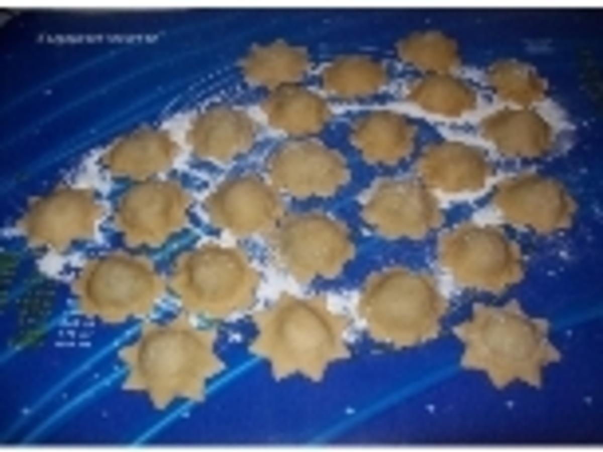 Ravioli mit Hack-Spinatfüllung - Rezept - kochbar.de