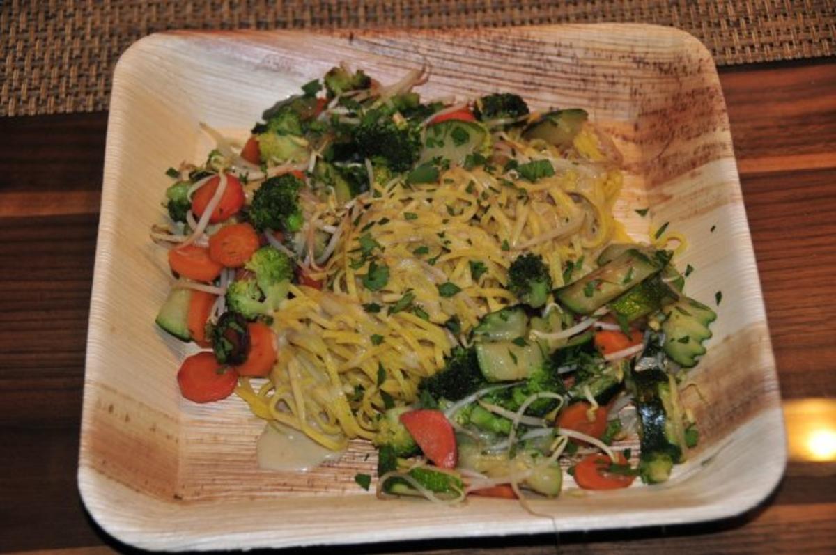 Chinesische Gemüsespaghetti - Rezept - Bild Nr. 2