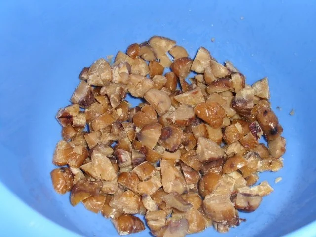 Cremiges Maroneneis an Himbeercoulis - Rezept - Bild Nr. 3