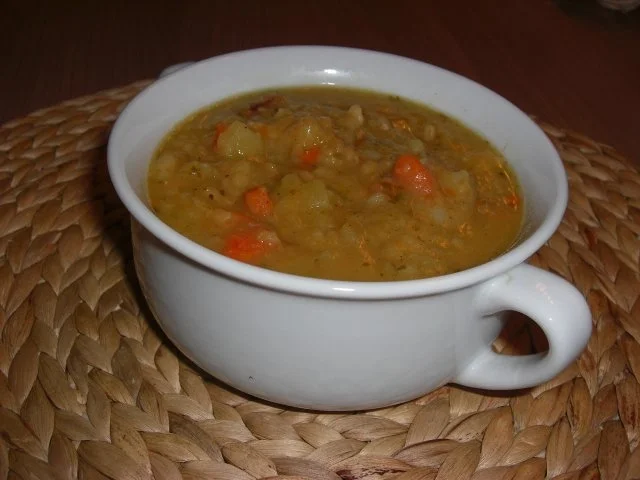 Berliner Erbsensuppe - einfach - von Zinimini