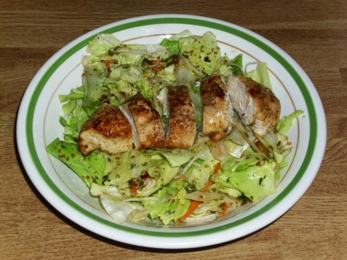 gemischter Salat mit Hähnchenbrust - Rezept