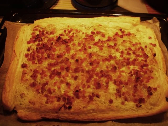 Rezept: Blätterteig a la Flamm Bild Nr. 5 Blätterteig a la Flamm - Rezept - Bild Nr. 5