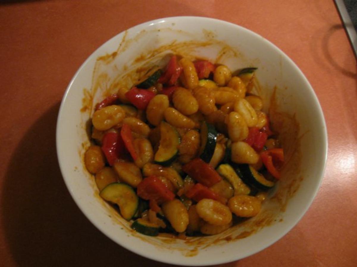Gnocchi Salat - Rezept mit Bild - kochbar.de