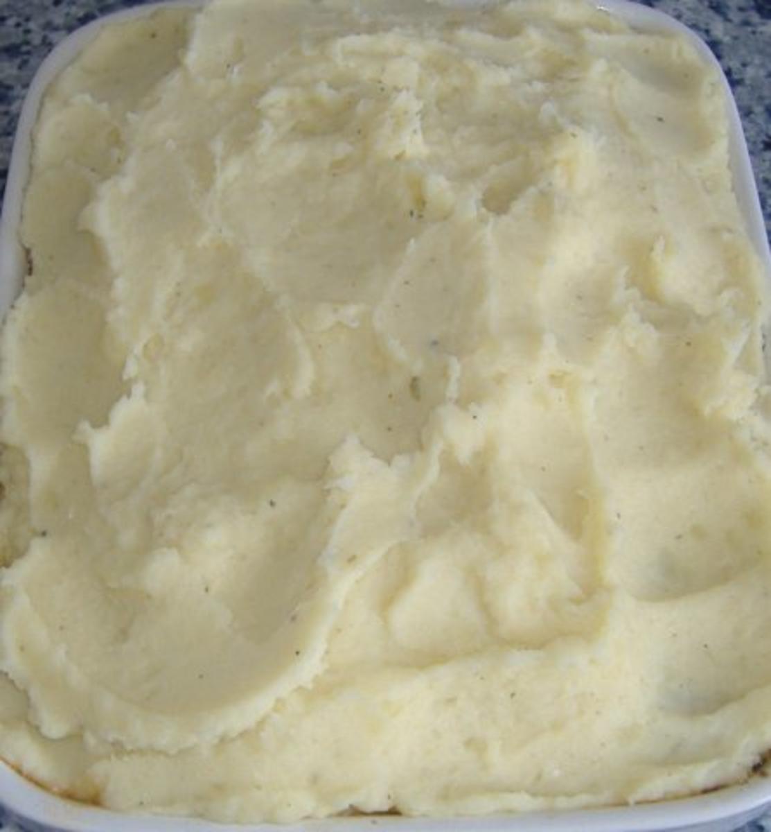 Auflauf von Bratwurst,Kartoffeln und Zwiebeln - Rezept - Bild Nr. 4
