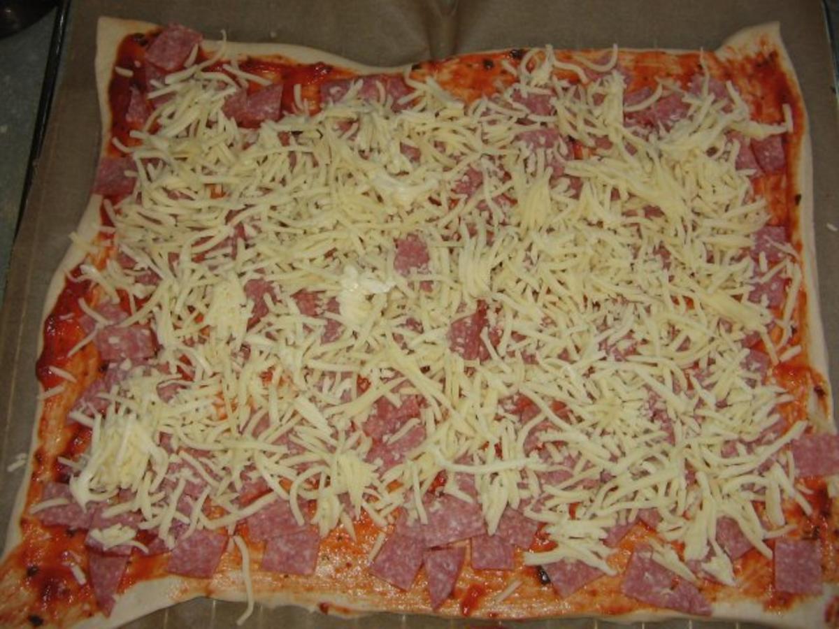 Pizzateig für ein Backblech - Rezept - Bild Nr. 2