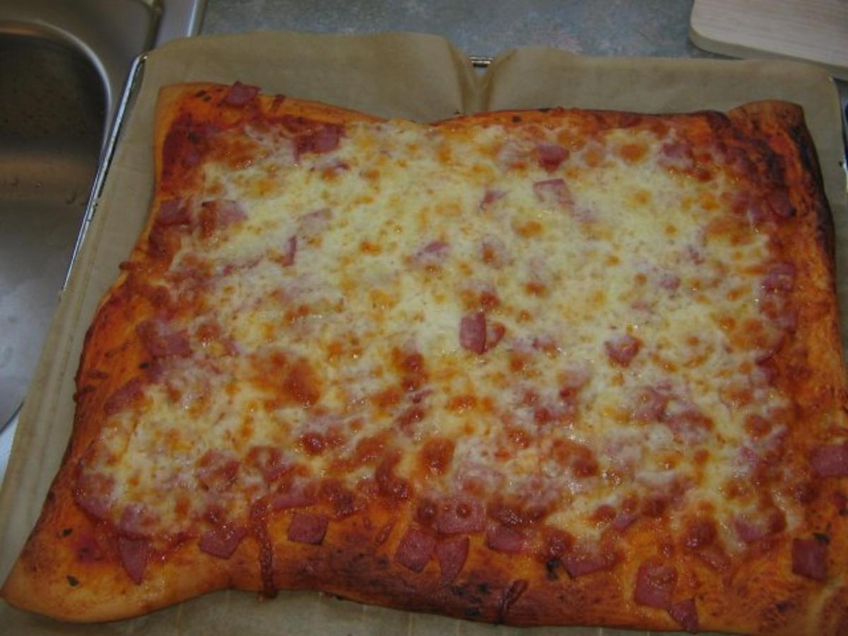 Pizzateig für ein Backblech - Rezept - Bild Nr. 3