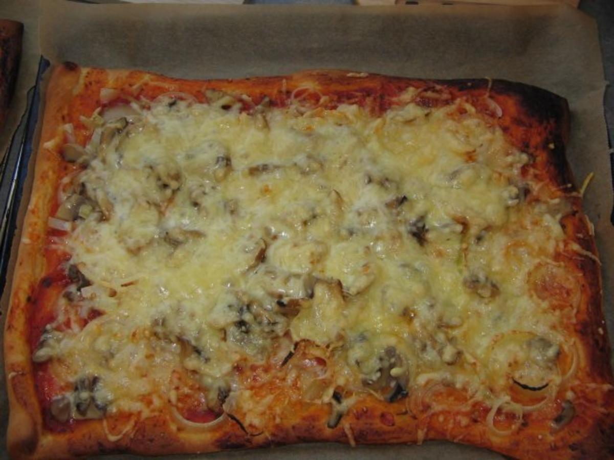 Pizzateig für ein Backblech - Rezept - Bild Nr. 4