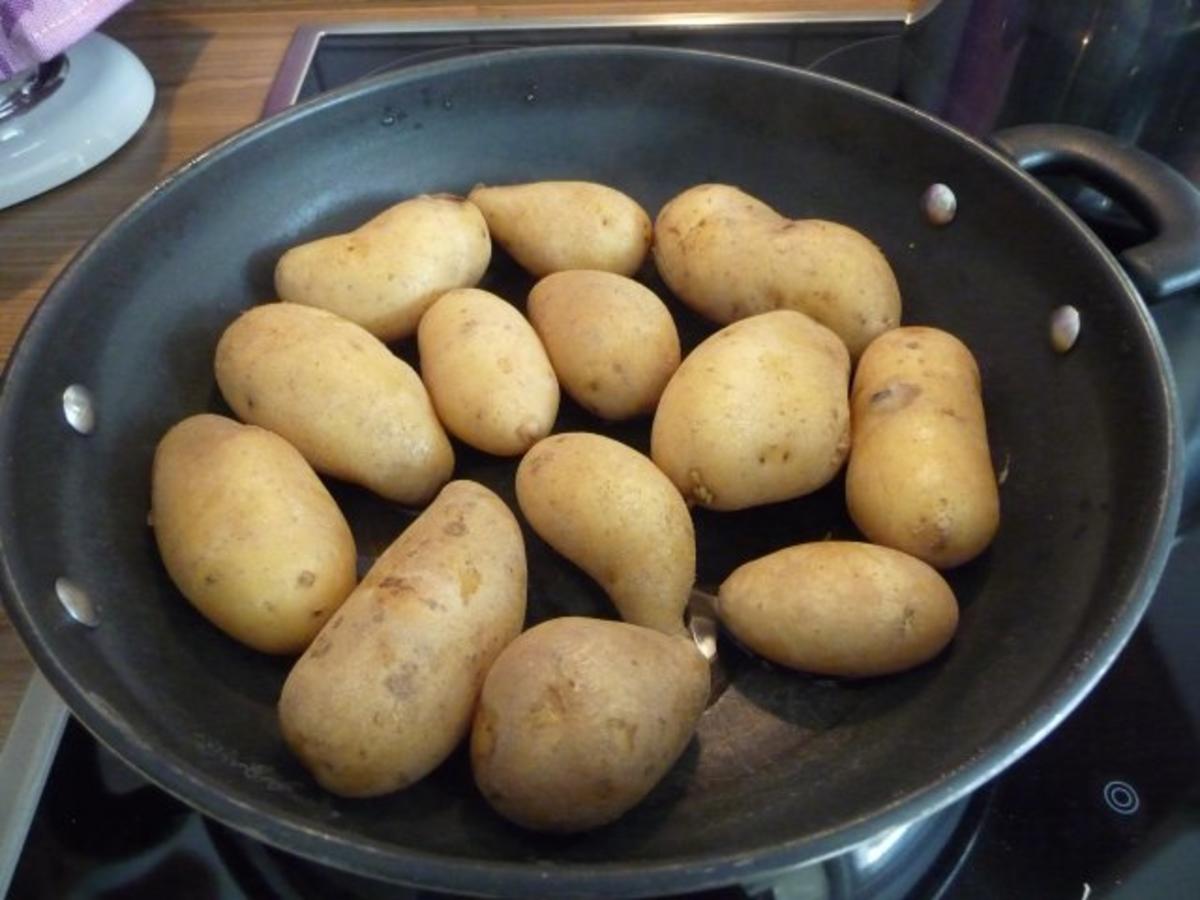 Hauptgericht : Kartoffelsalat mit Maultaschen und Gurkensalat - Rezept - Bild Nr. 2