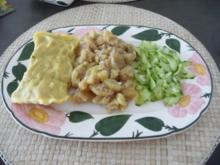 Hauptgericht : Kartoffelsalat mit Maultaschen und Gurkensalat - Rezept