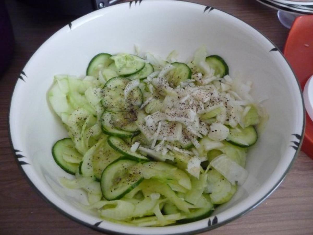 Hauptgericht : Kartoffelsalat mit Maultaschen und Gurkensalat - Rezept - Bild Nr. 8