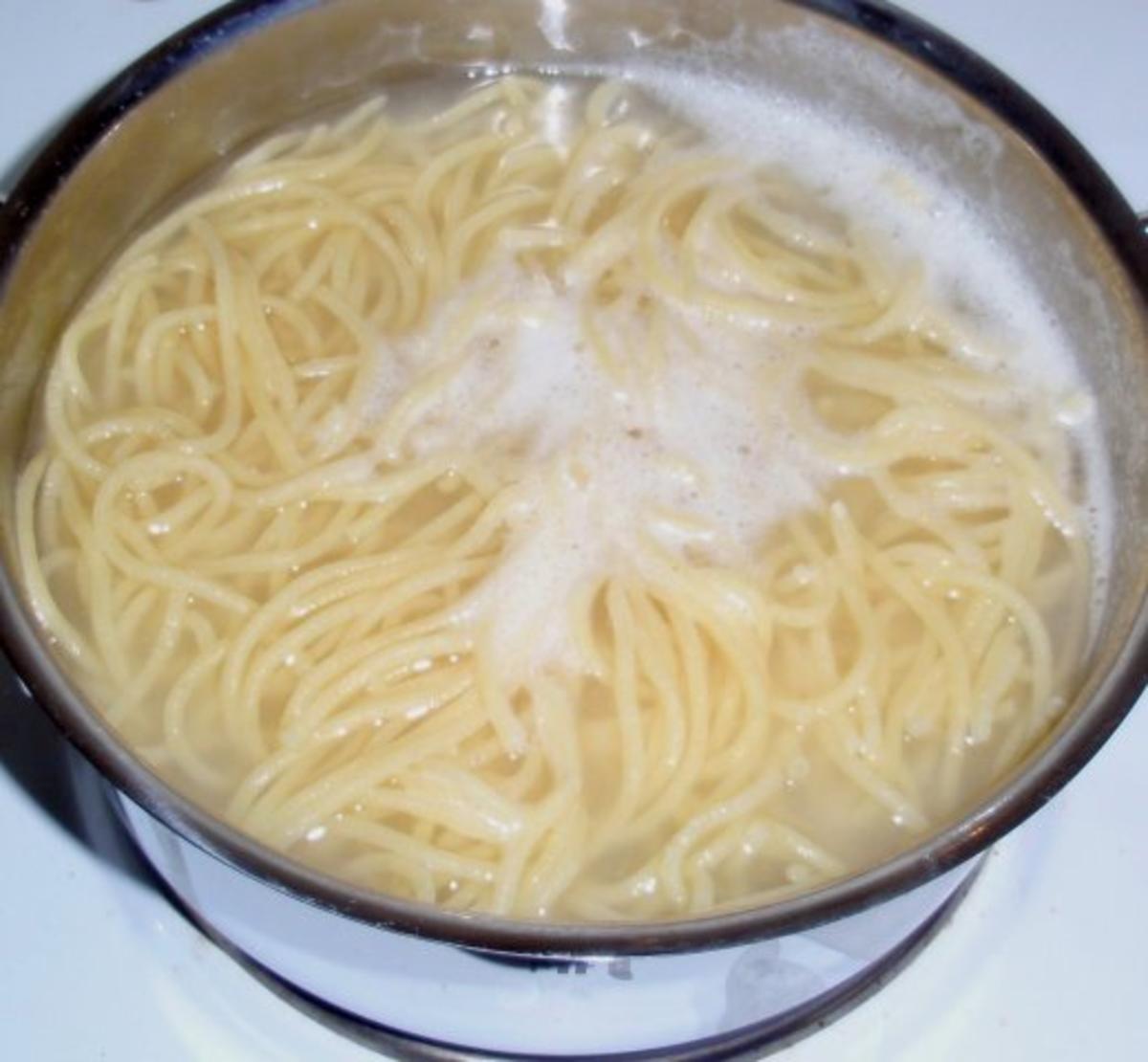 Riesengarnelen in scharfer Soße mit Spaghetti und Buttergemüse - Rezept - Bild Nr. 6